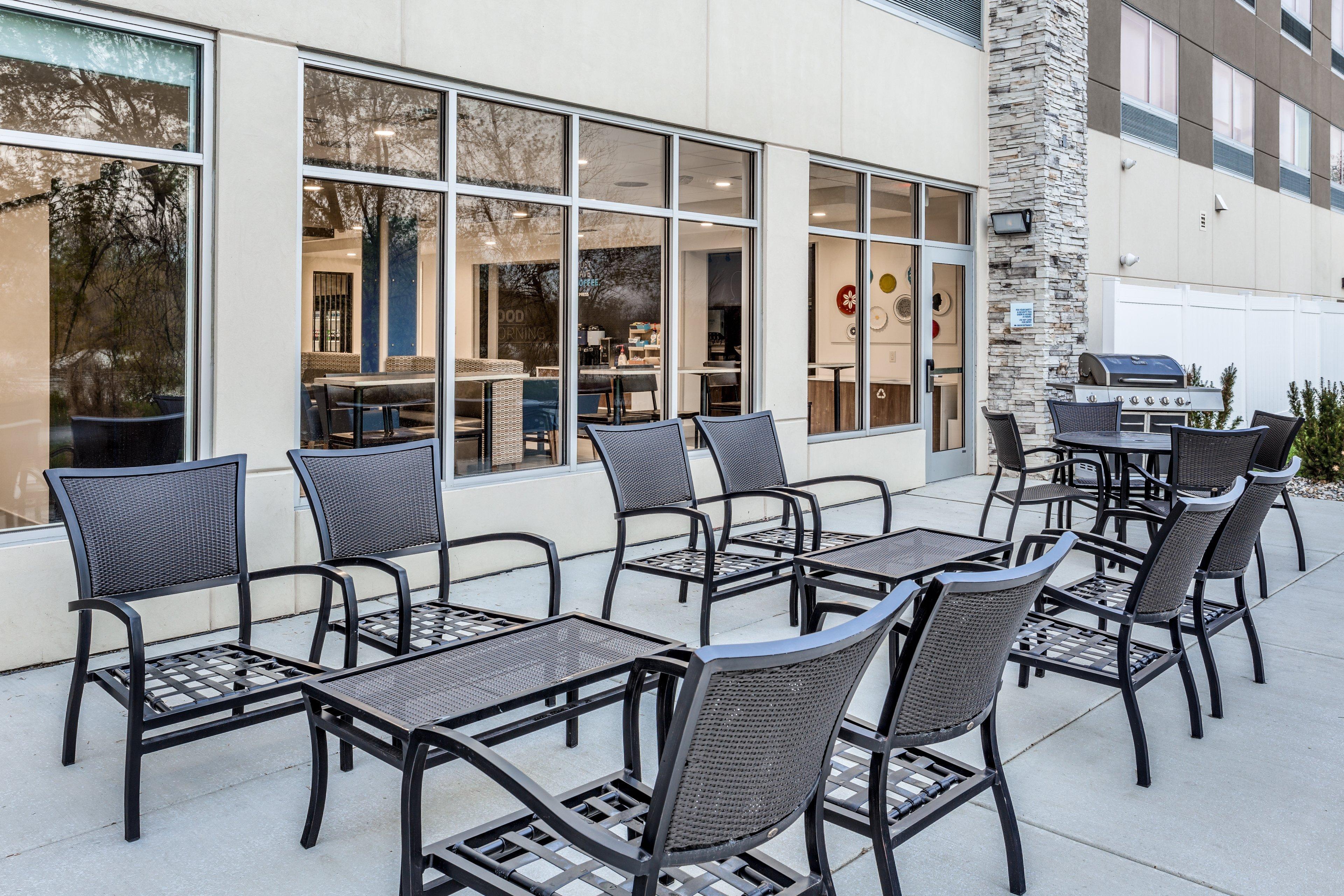 Holiday Inn Express & Suites Hammond By Ihg Exterior foto